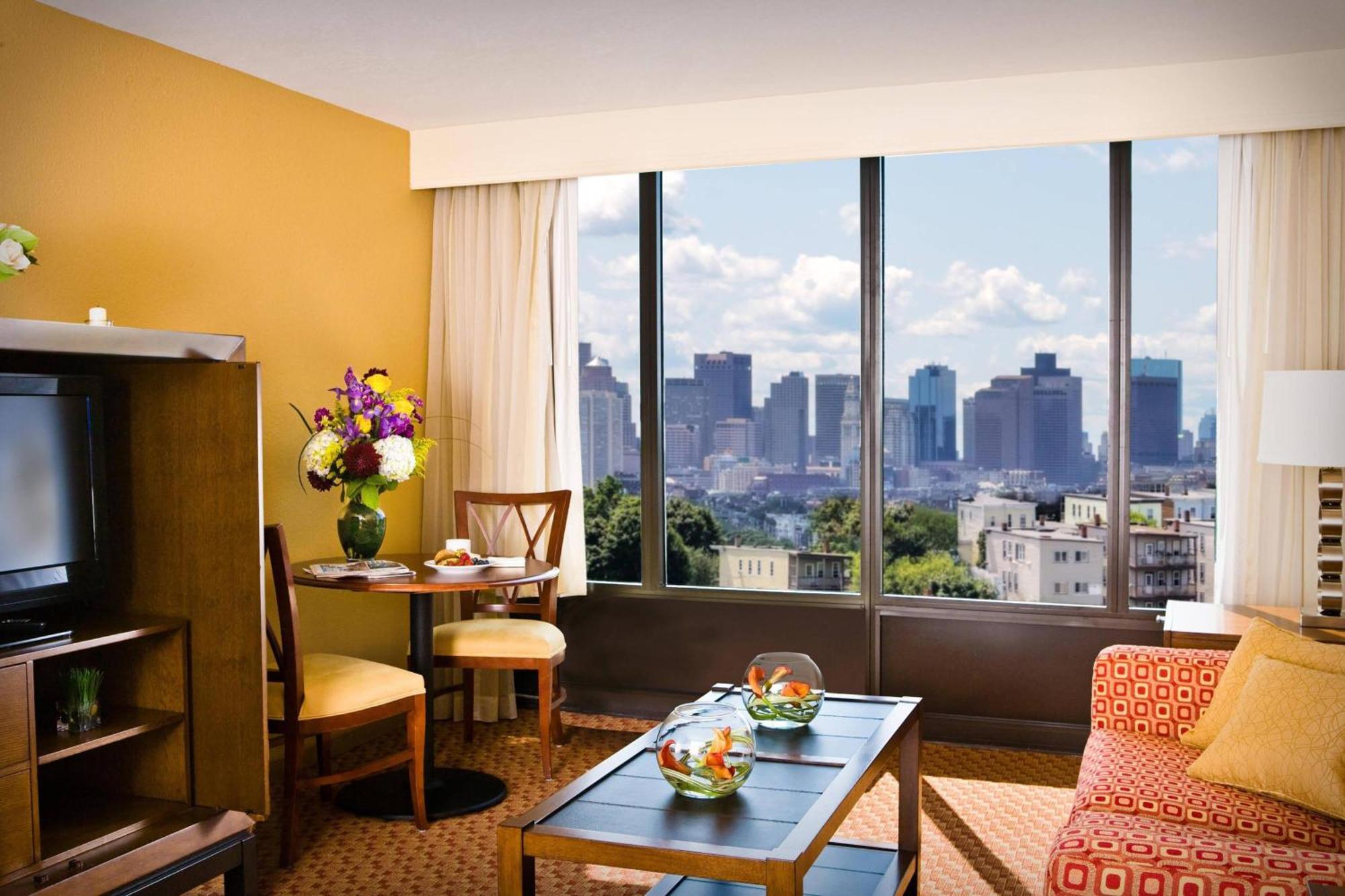 Courtyard By Marriott Boston Logan Airport Exterior foto