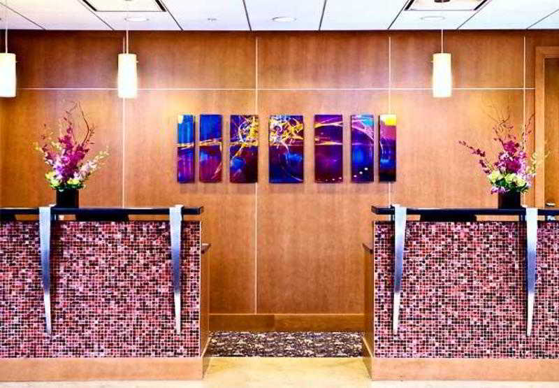 Courtyard By Marriott Boston Logan Airport Exterior foto